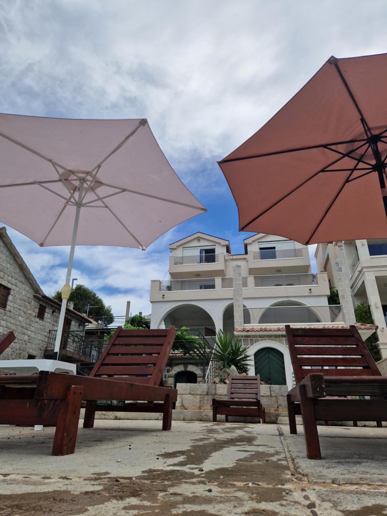 Franovic Apartments Tivat Exterior photo