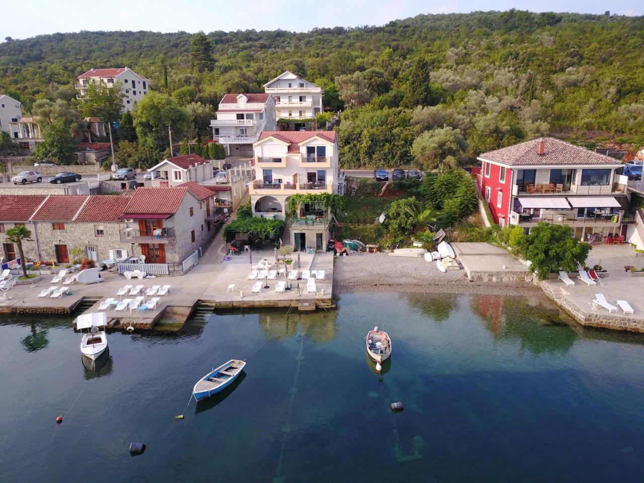 Franovic Apartments Tivat Exterior photo