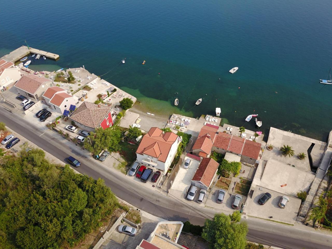 Franovic Apartments Tivat Exterior photo